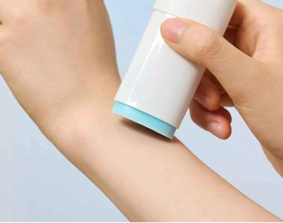 Hyalu-Cica Silky-Fit Sun Stick SPF50+ PA++++ - Protector Solar